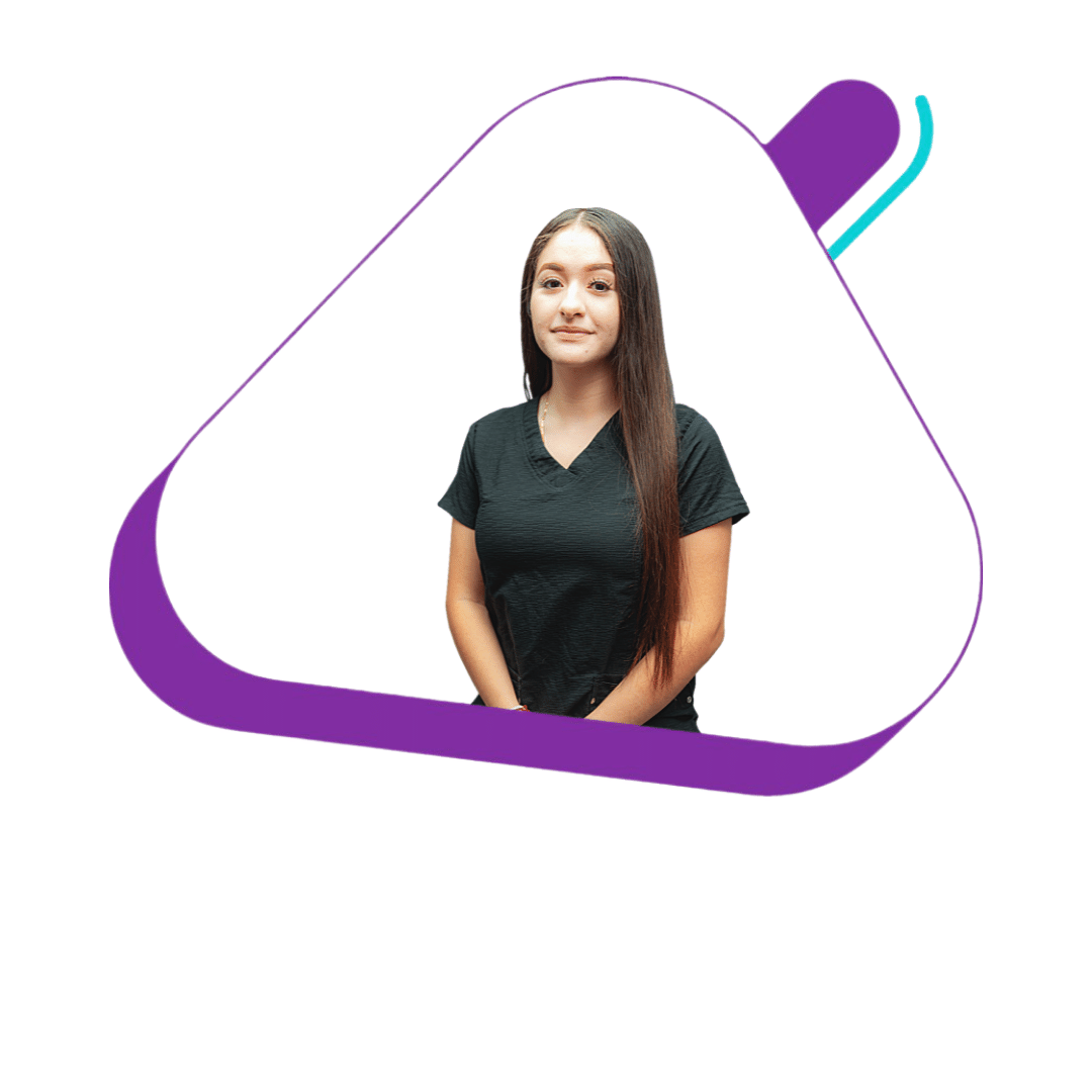 Estefany, Dental Assistant at Top Dental